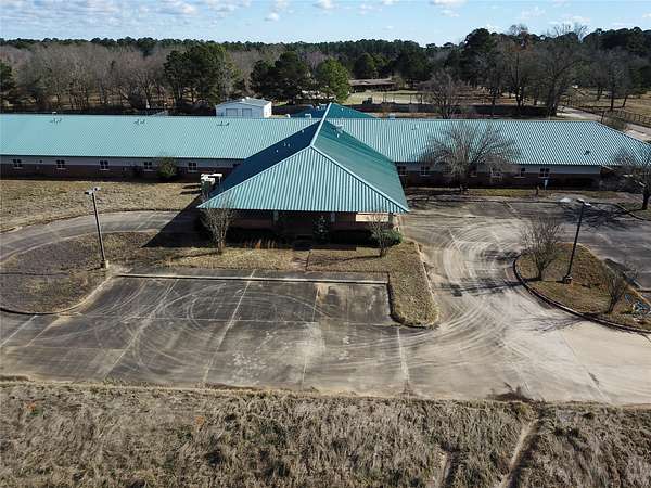 17.1 Acres of Commercial Land for Sale in Maud, Texas