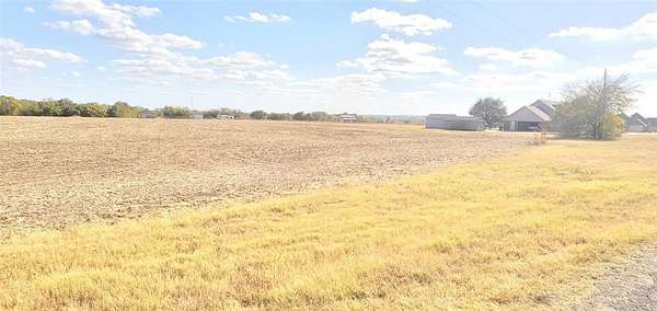 1.5 Acres of Residential Land for Sale in Waxahachie, Texas