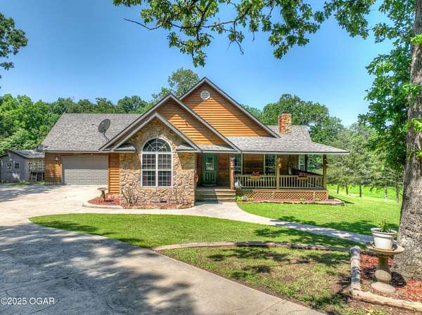 14 Acres of Land with Home for Sale in Carthage, Missouri