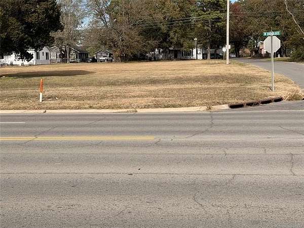 0.9 Acres of Commercial Land for Sale in Muskogee, Oklahoma