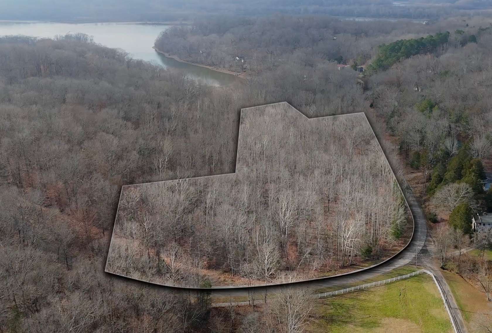 3.7 Acres of Residential Land for Sale in Bumpus Mills, Tennessee