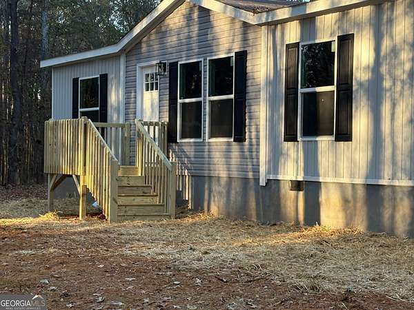 1.5 Acres of Residential Land with Home for Sale in Jefferson, Georgia