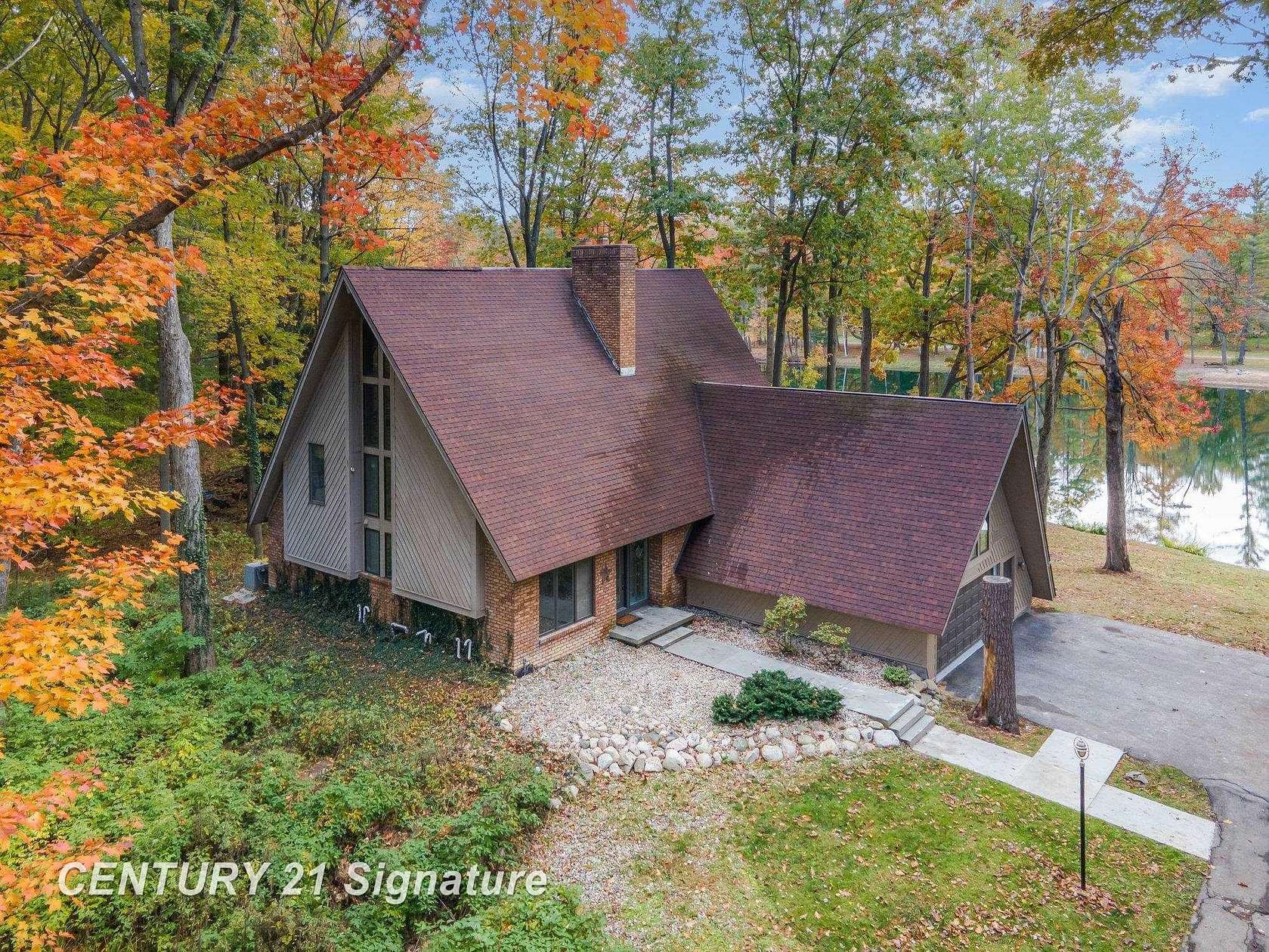 1.67 Acres of Residential Land with Home for Sale in Saginaw, Michigan