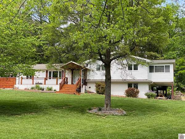 2.7 Acres of Residential Land with Home for Sale in Cadiz, Kentucky