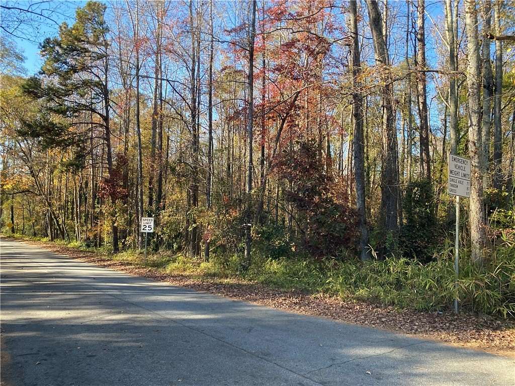 5.77 Acres of Land for Sale in Honea Path, South Carolina