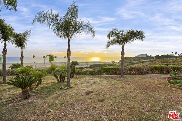5.42 Acres of Residential Land with Home for Lease in Malibu, California