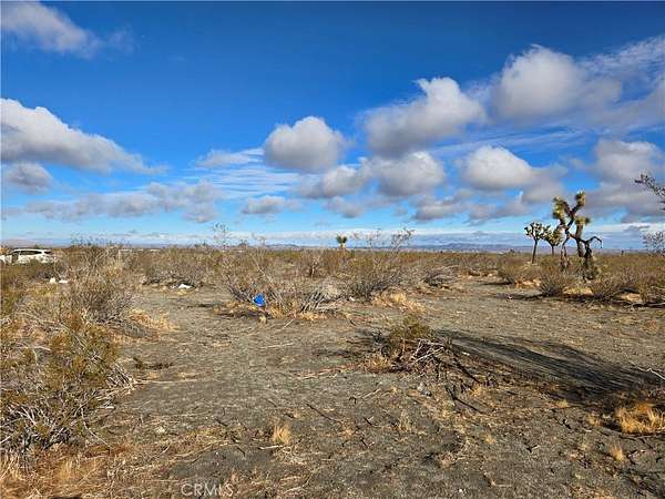 10 Acres of Land for Sale in Piñon Hills, California