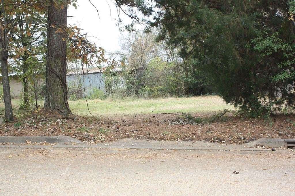 0.25 Acres of Residential Land for Sale in Batesville, Mississippi