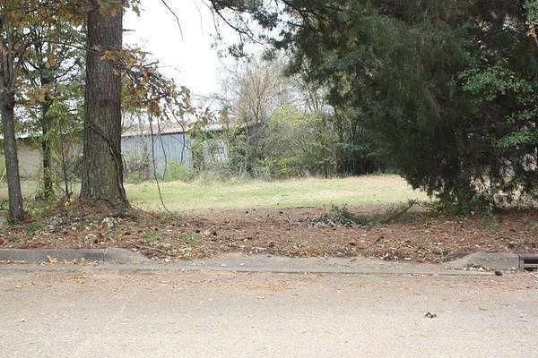 0.25 Acres of Residential Land for Sale in Batesville, Mississippi