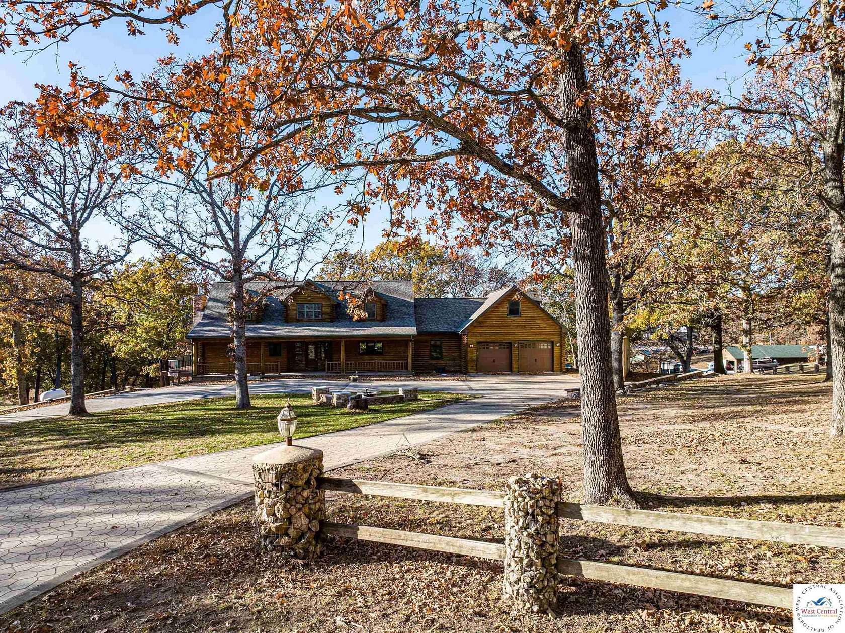 4 Acres of Land with Home for Sale in Warsaw, Missouri