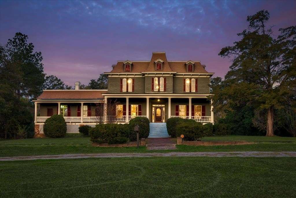 4.63 Acres of Residential Land with Home for Sale in Edgefield, South Carolina