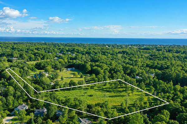 6.6 Acres of Land for Sale in East Hampton, New York