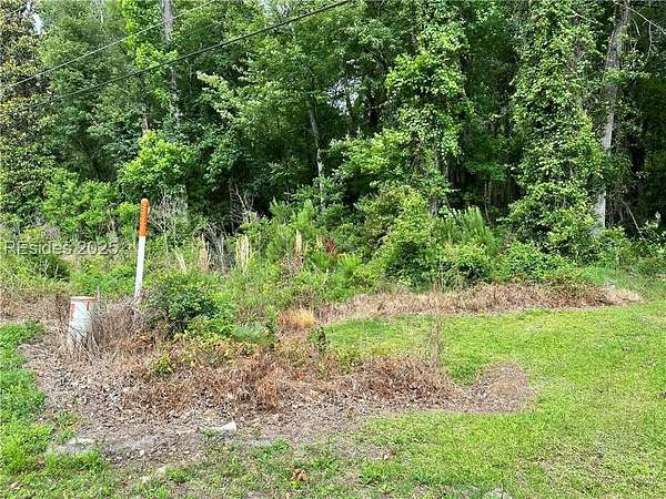 7 Acres of Residential Land for Sale in Burton, South Carolina