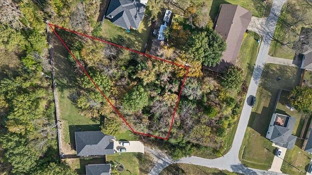 0.4 Acres of Residential Land for Sale in Tool, Texas