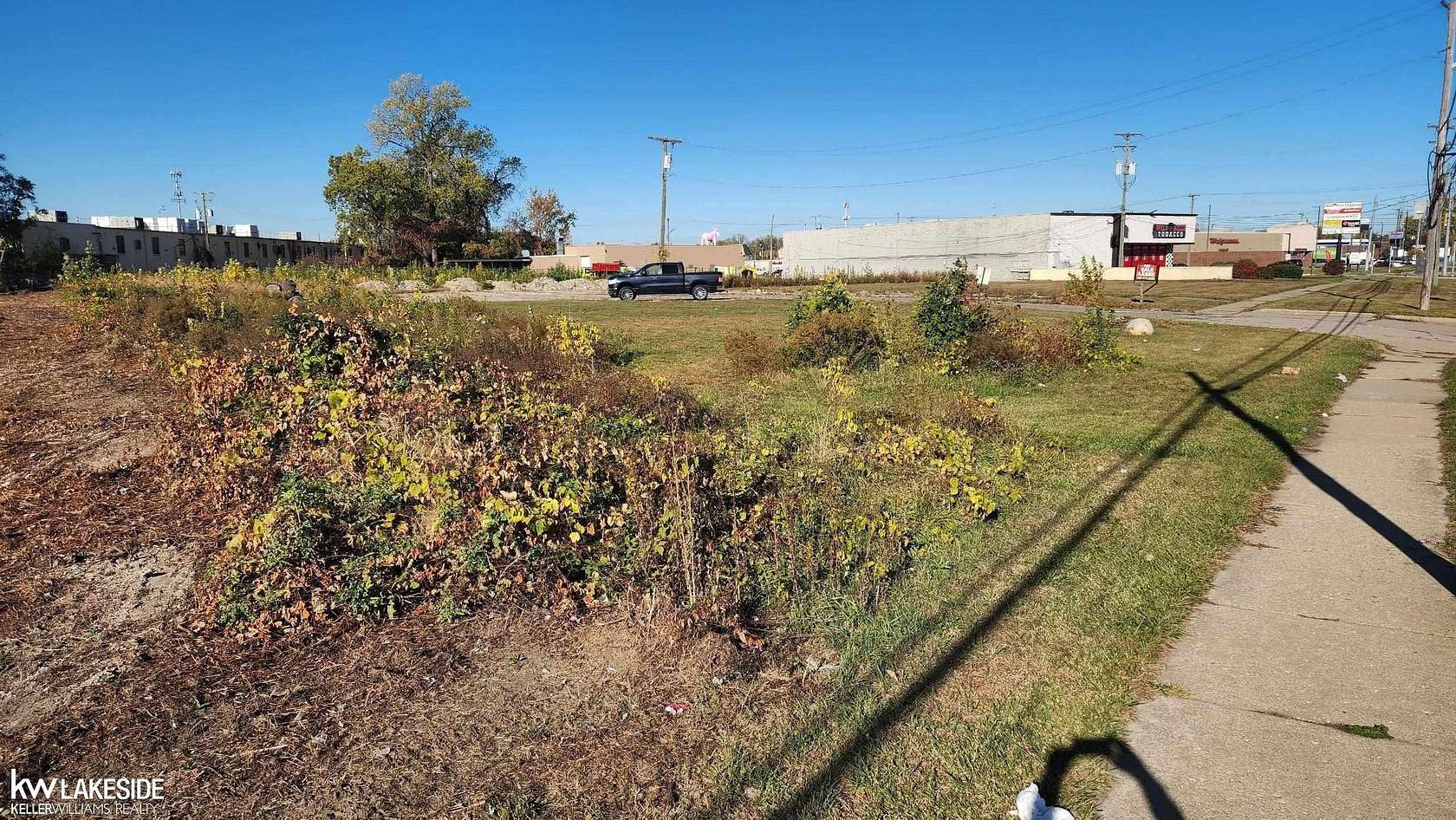 1 Acre of Mixed-Use Land for Sale in Roseville, Michigan