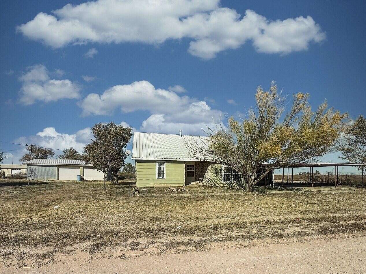2.6 Acres of Residential Land with Home for Sale in Silverton, Texas