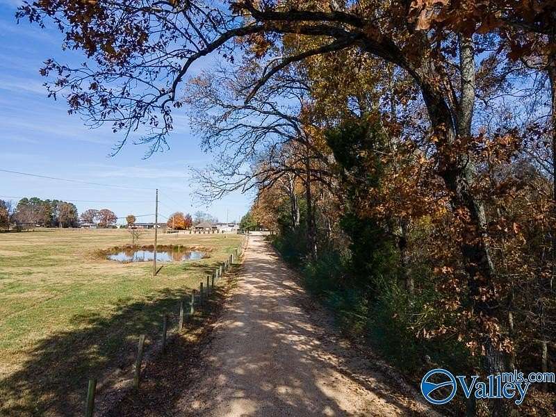 7.62 Acres of Residential Land for Sale in Killen, Alabama