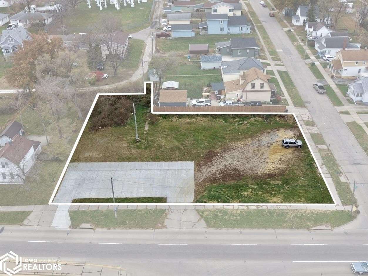 0.53 Acres of Mixed-Use Land for Sale in Marshalltown, Iowa