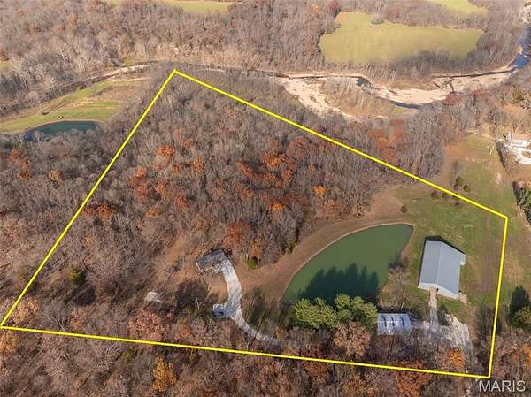 17.9 Acres of Land with Home for Sale in Truxton, Missouri