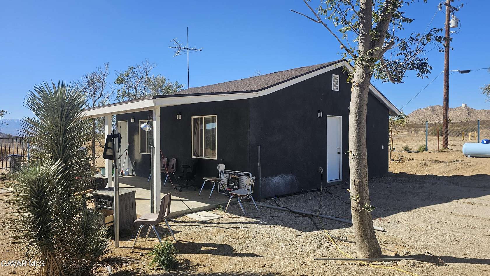 4.42 Acres of Residential Land with Home for Sale in Lancaster, California