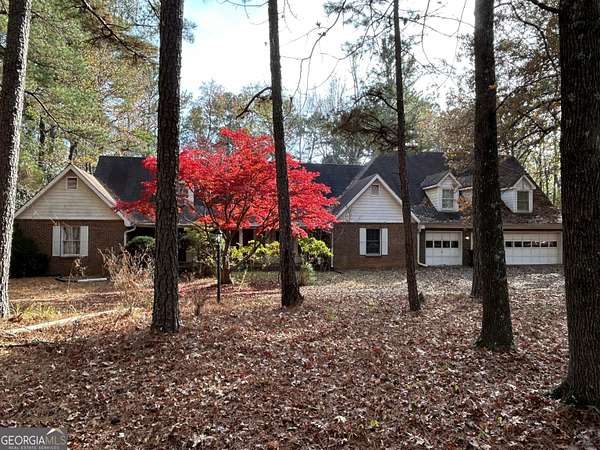 4.1 Acres of Residential Land with Home for Sale in Fayetteville, Georgia