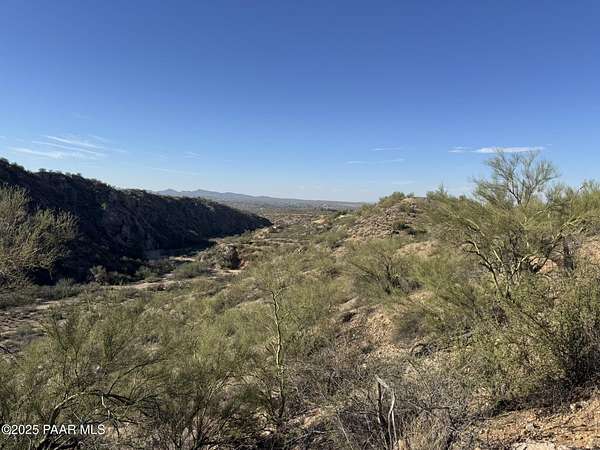 10 Acres of Land for Sale in Wickenburg, Arizona