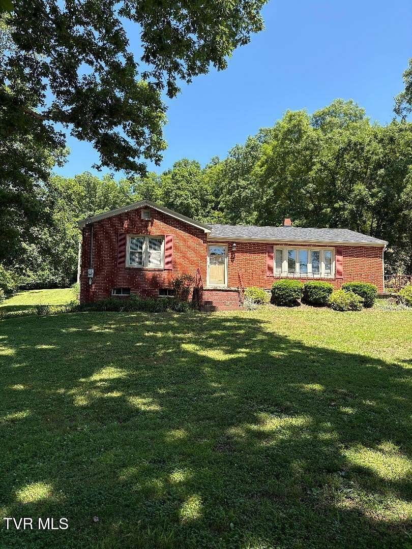 9.65 Acres of Land with Home for Sale in Greeneville, Tennessee
