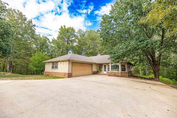 4.16 Acres of Land with Home for Sale in Camden, Arkansas