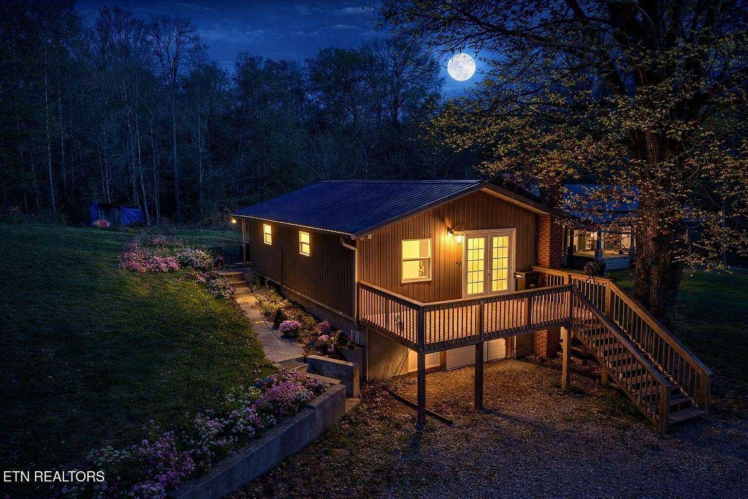 1.5 Acres of Residential Land with Home for Sale in Speedwell, Tennessee