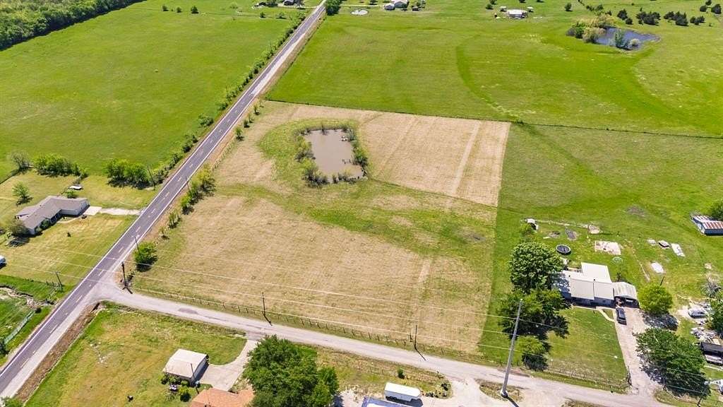 4.4 Acres of Residential Land for Sale in Greenville, Texas