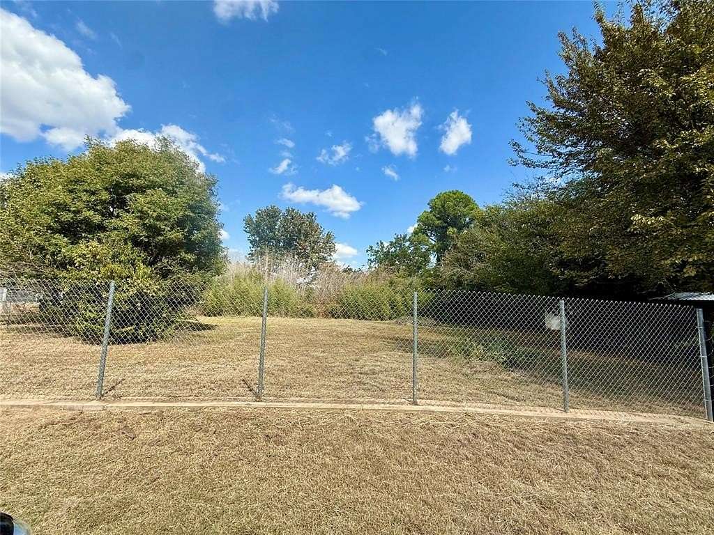 0.08 Acres of Residential Land for Sale in Granbury, Texas