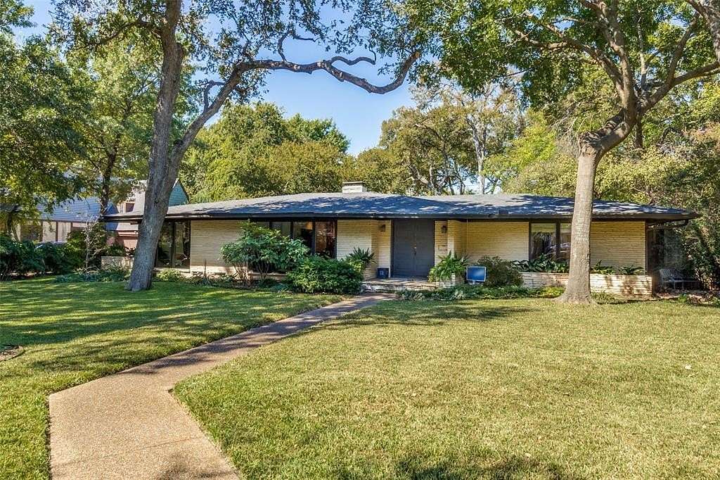 0.57 Acres of Residential Land for Sale in Dallas, Texas