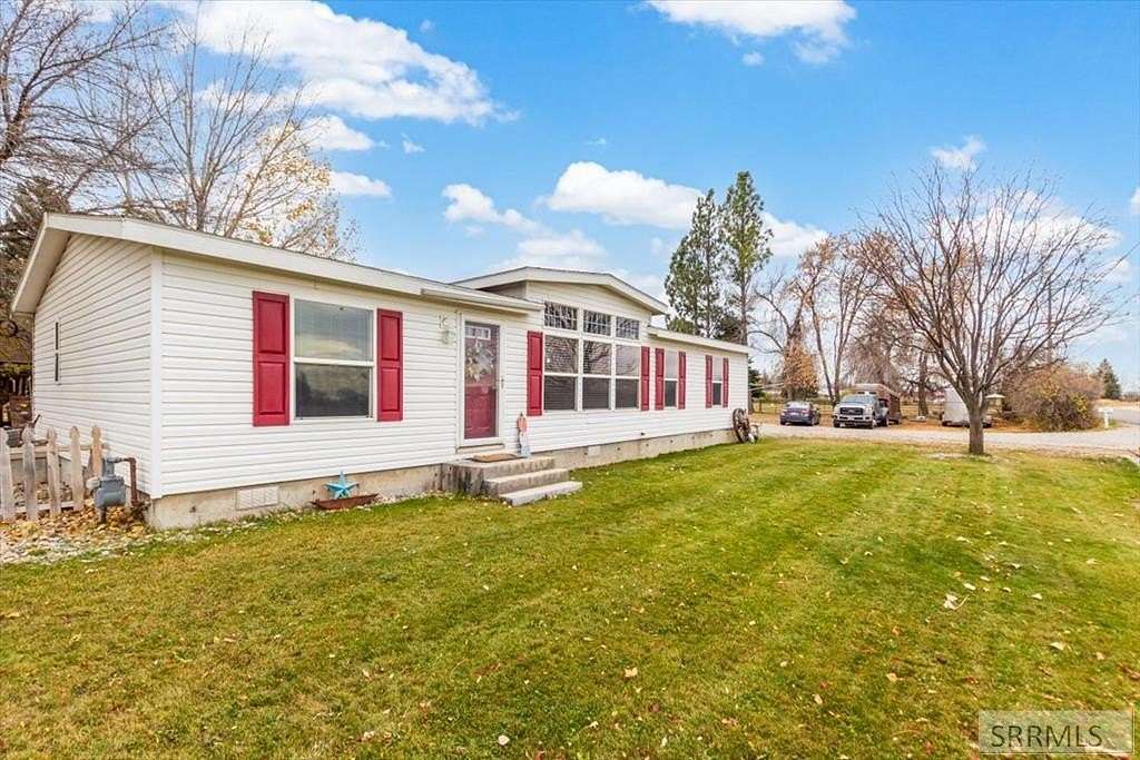 3.9 Acres of Residential Land with Home for Sale in Shelley, Idaho