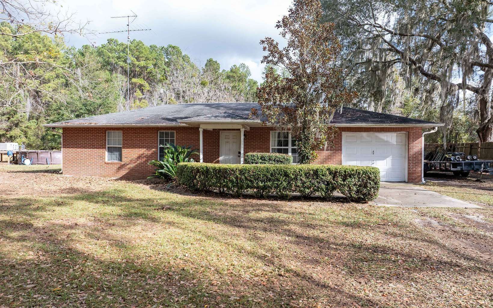 147 Acres of Land with Home for Sale in Wellborn, Florida