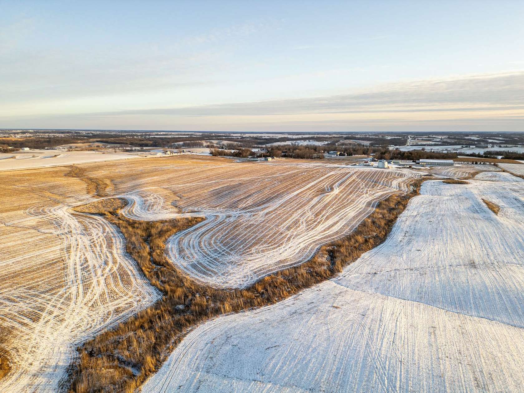 180 Acres of Land for Sale in Centerville, Iowa