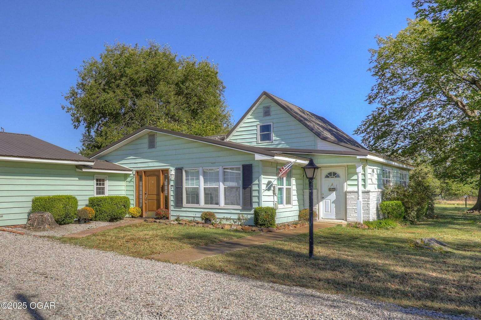 2.17 Acres of Residential Land with Home for Sale in Columbus, Kansas