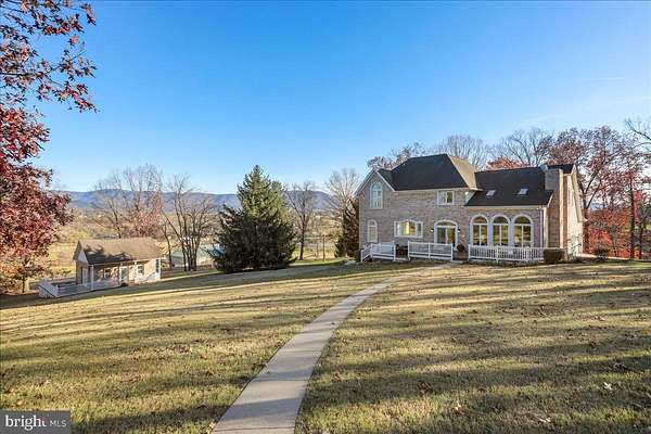 2 Acres of Mixed-Use Land for Sale in Luray, Virginia