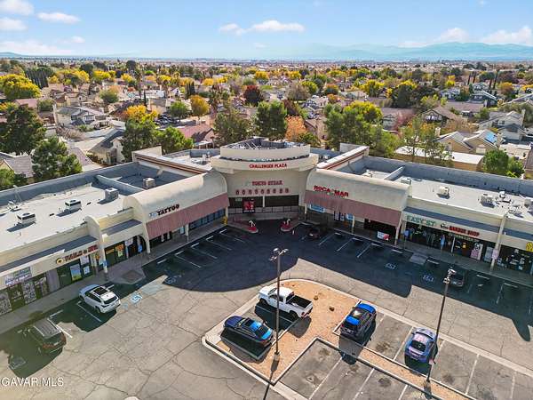 3 Acres of Improved Commercial Land for Sale in Lancaster, California