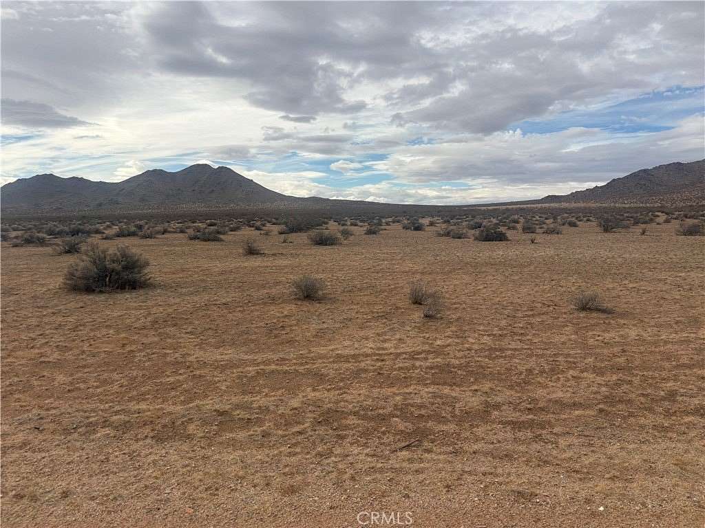 5 Acres of Land for Sale in Apple Valley, California