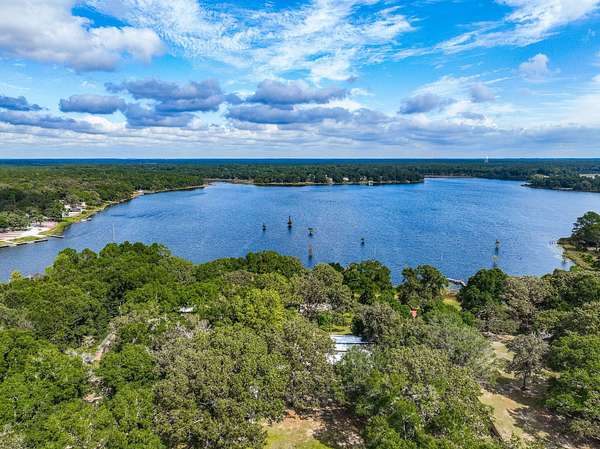 2 Acres of Residential Land with Home for Sale in DeFuniak Springs, Florida