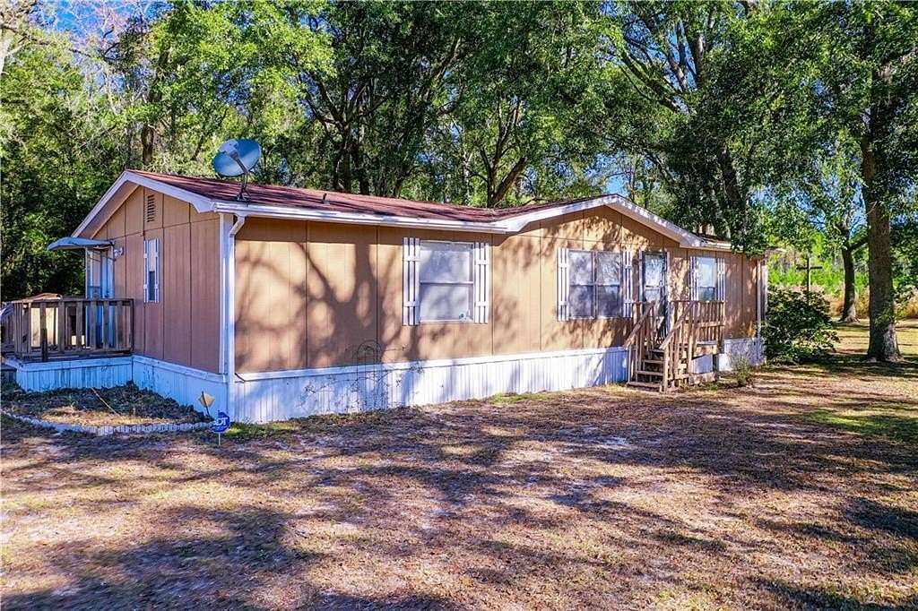 2 Acres of Residential Land with Home for Sale in Hoboken, Georgia