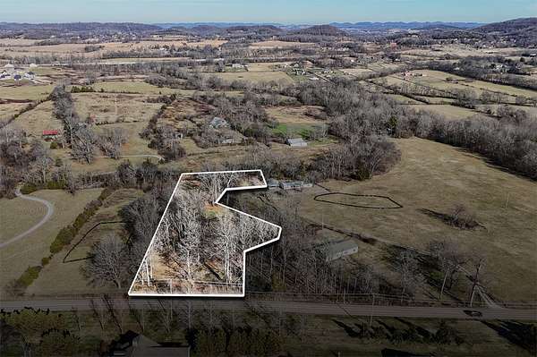 2 Acres of Residential Land for Sale in Thompson's Station, Tennessee