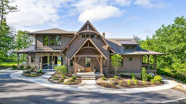 2.1 Acres of Residential Land for Sale in Signal Mountain, Tennessee