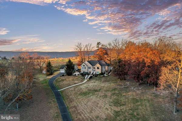 4.89 Acres of Residential Land with Home for Sale in Luray, Virginia