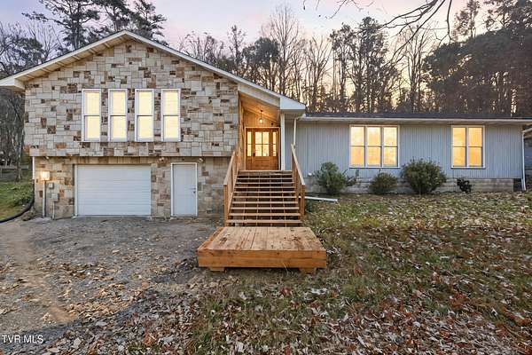 2.83 Acres of Residential Land with Home for Sale in Dandridge, Tennessee