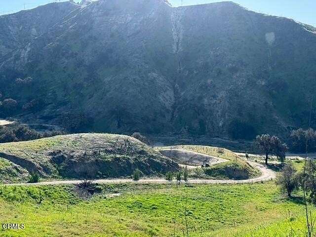 501 Acres of Agricultural & Residential Land for Sale in Castaic, California