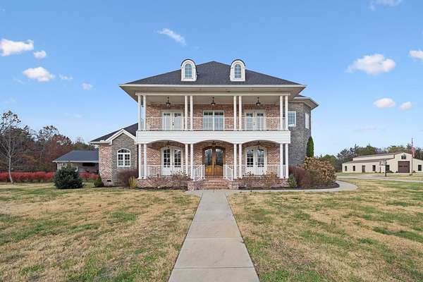 8.18 Acres of Residential Land with Home for Sale in Christiana, Tennessee