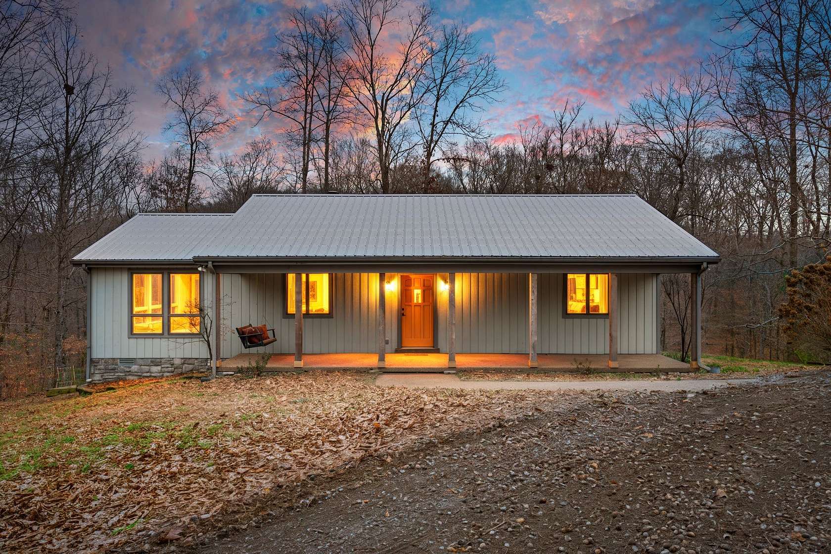 7.35 Acres of Residential Land with Home for Sale in Franklin, Tennessee