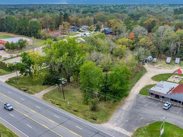 1.5 Acres of Improved Commercial Land for Sale in Lufkin, Texas