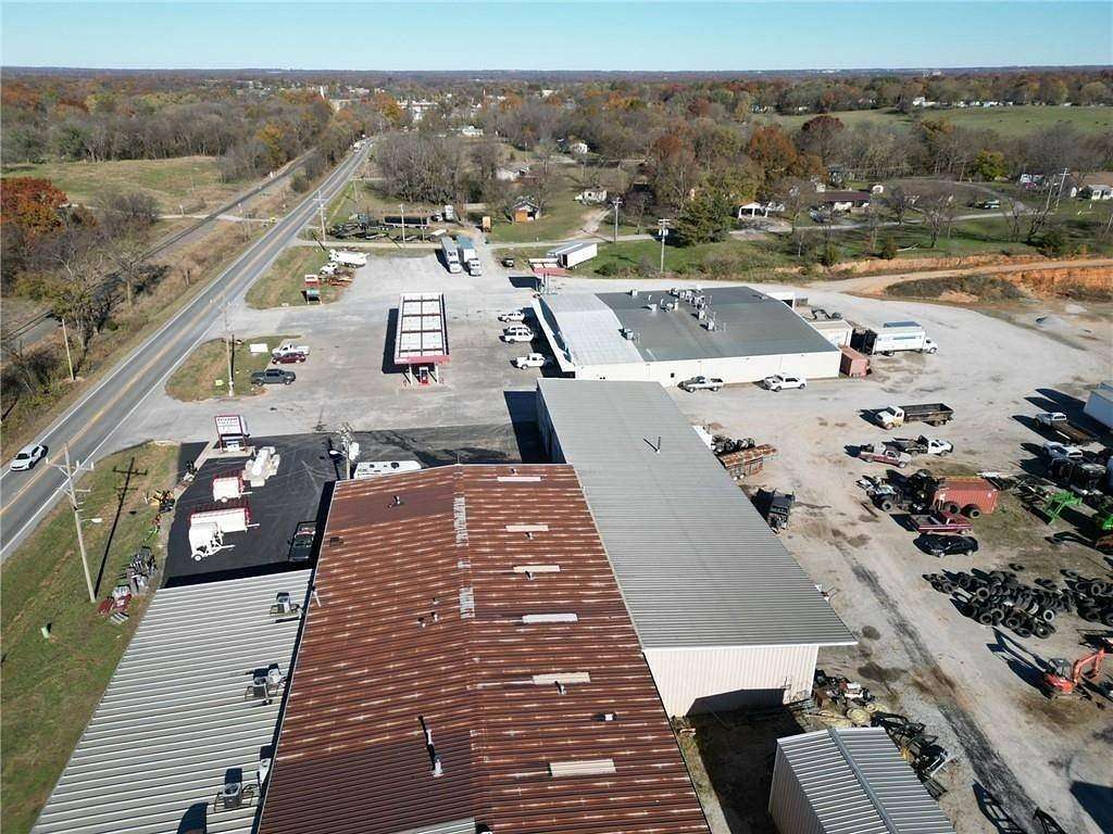 2.15 Acres of Improved Commercial Land for Sale in Decatur, Arkansas
